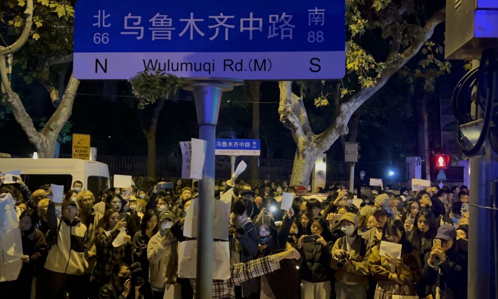 Se extienden en China protestas por restricciones Covid