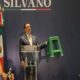 Silvano no es dueño ni de su banquito, según última declaración patrimonial