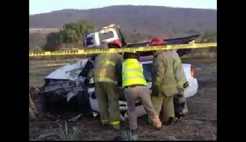 Taxista muere carretera Zamora-Ixtlán_