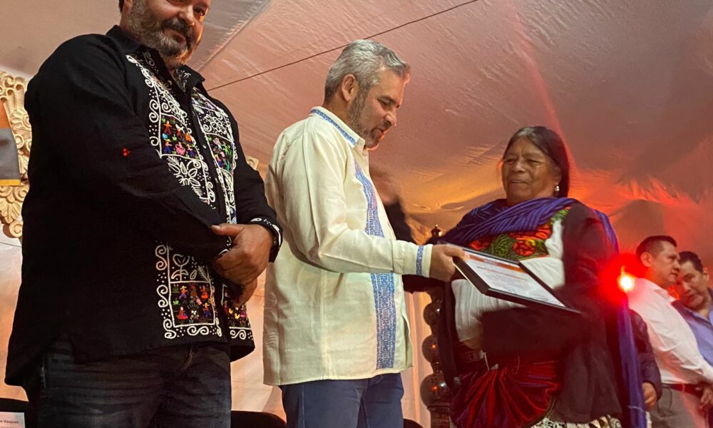 Piden artesanos a edil de Pátzcuaro que no aumente “cobro de piso”