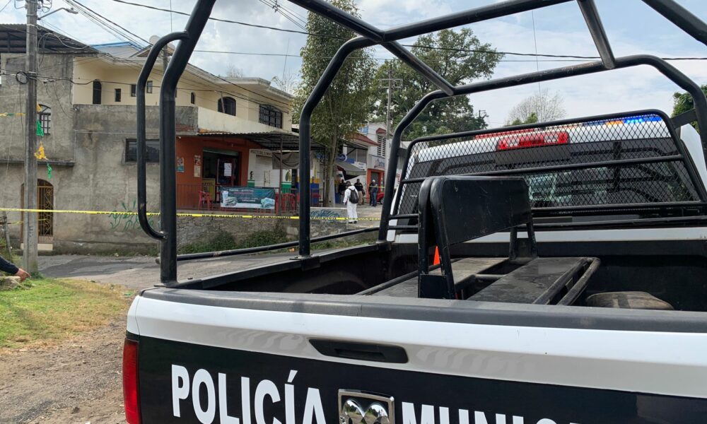 Lo asesinan a balazos afuera de una lonchería