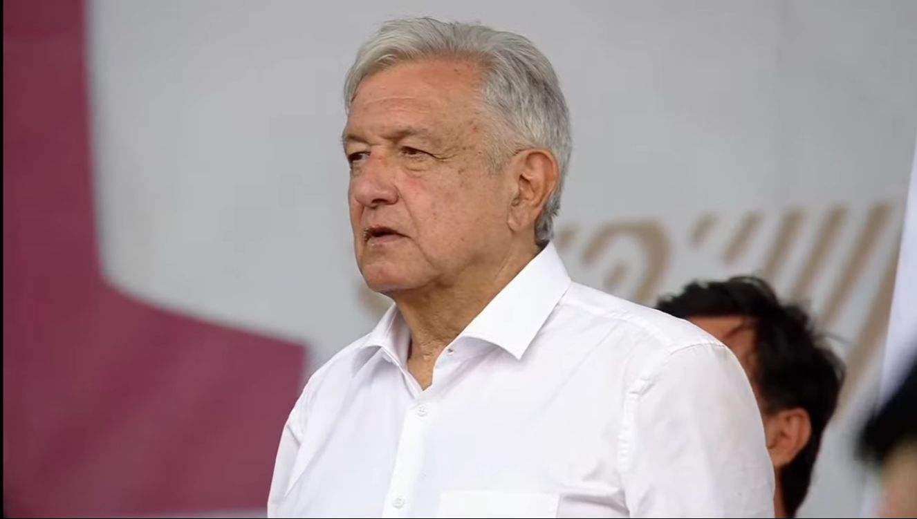 Asegura AMLO cumplir promesa de no aumentos a combustibles y luz