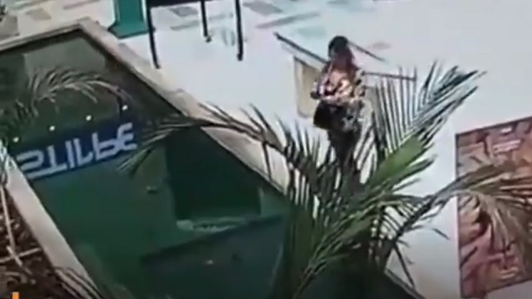 celular mujer sufrió caída