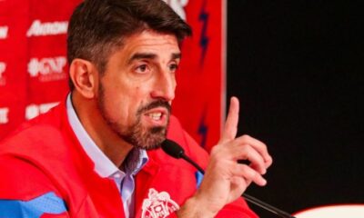 Chivas presentó a su nuevo DT, Veljko Paunovic