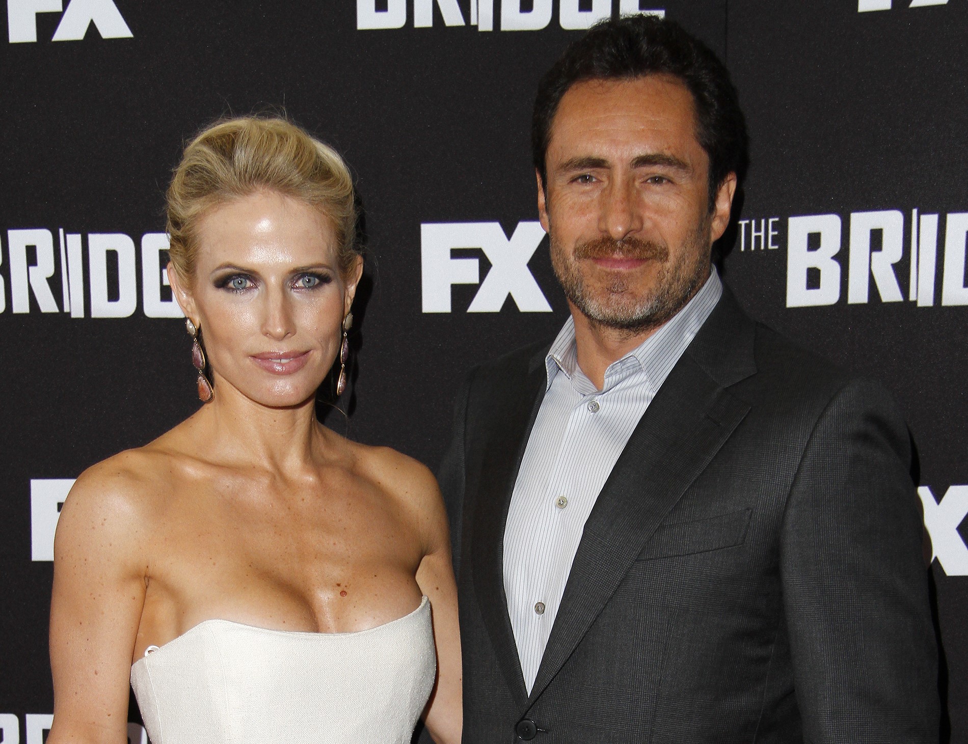 Demián Bichir revela cómo se ha repuesto tras la muerte de su esposa Stefanie Sherk