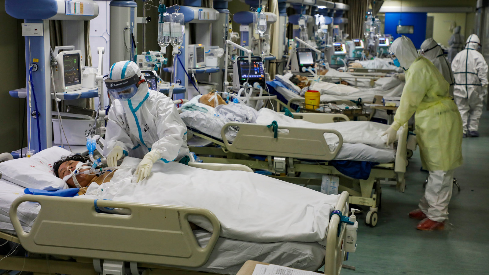Apunto del colapso hospitales en China tras repunte de Covid-19