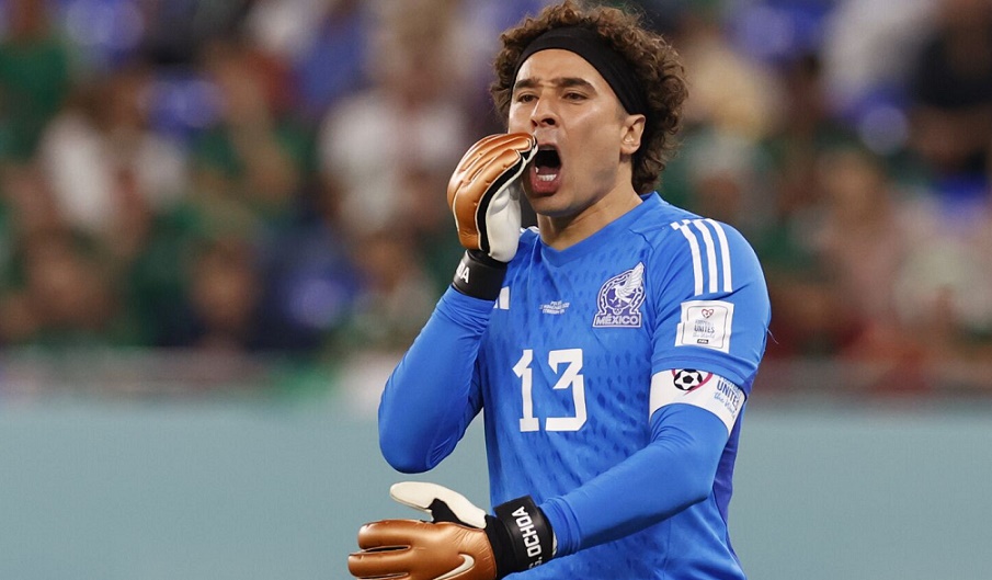 Memo Ochoa regresa Europa