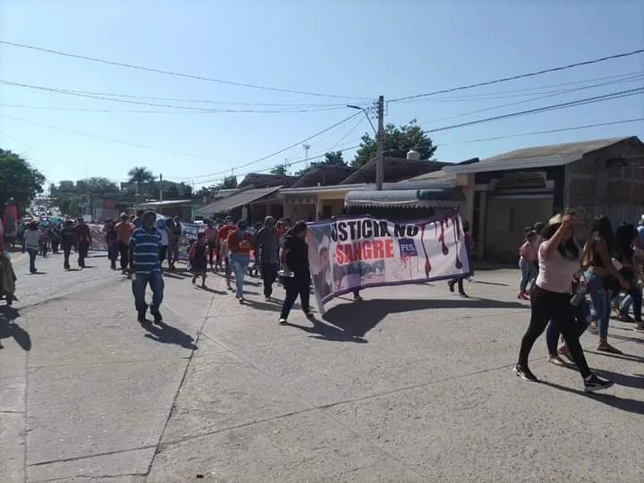 Habitantes protestan por supuesta ejecución en huerta de Hipólito Mora