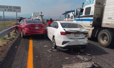 Choque múltiple deja 4 lesionados en la autopista de Occidente