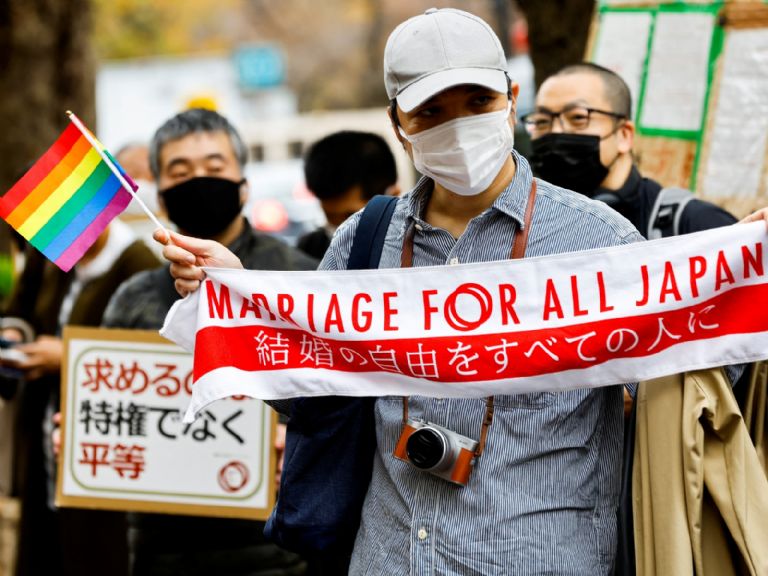 Prohibe Tribunal de Tokio matrimonio igualitario