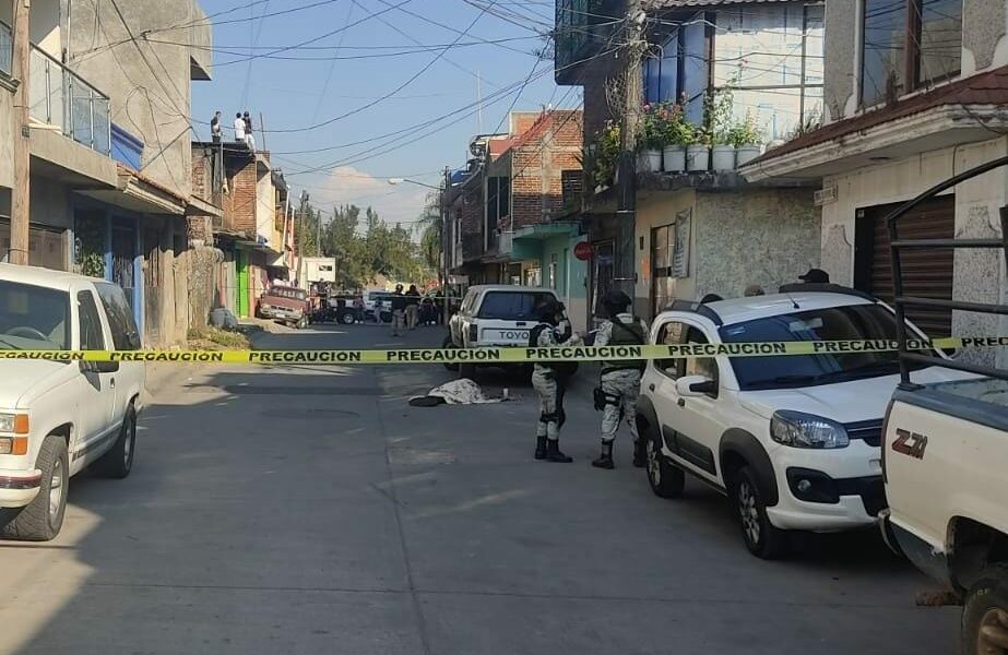 Asesinan a hombre cerca de la Plaza Ágora en Uruapan
