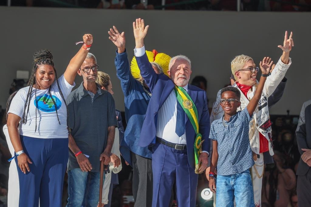 Asume Da Silva oficialmente la presidencia de Brasil