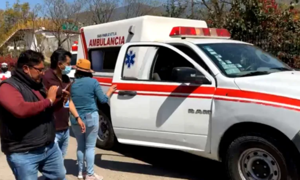 Golpean y queman equipo de reportero