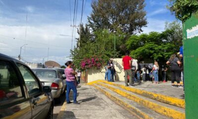 Dejan en la calle a directora de Educadoras; “no entrará”, aseguran estudiantes
