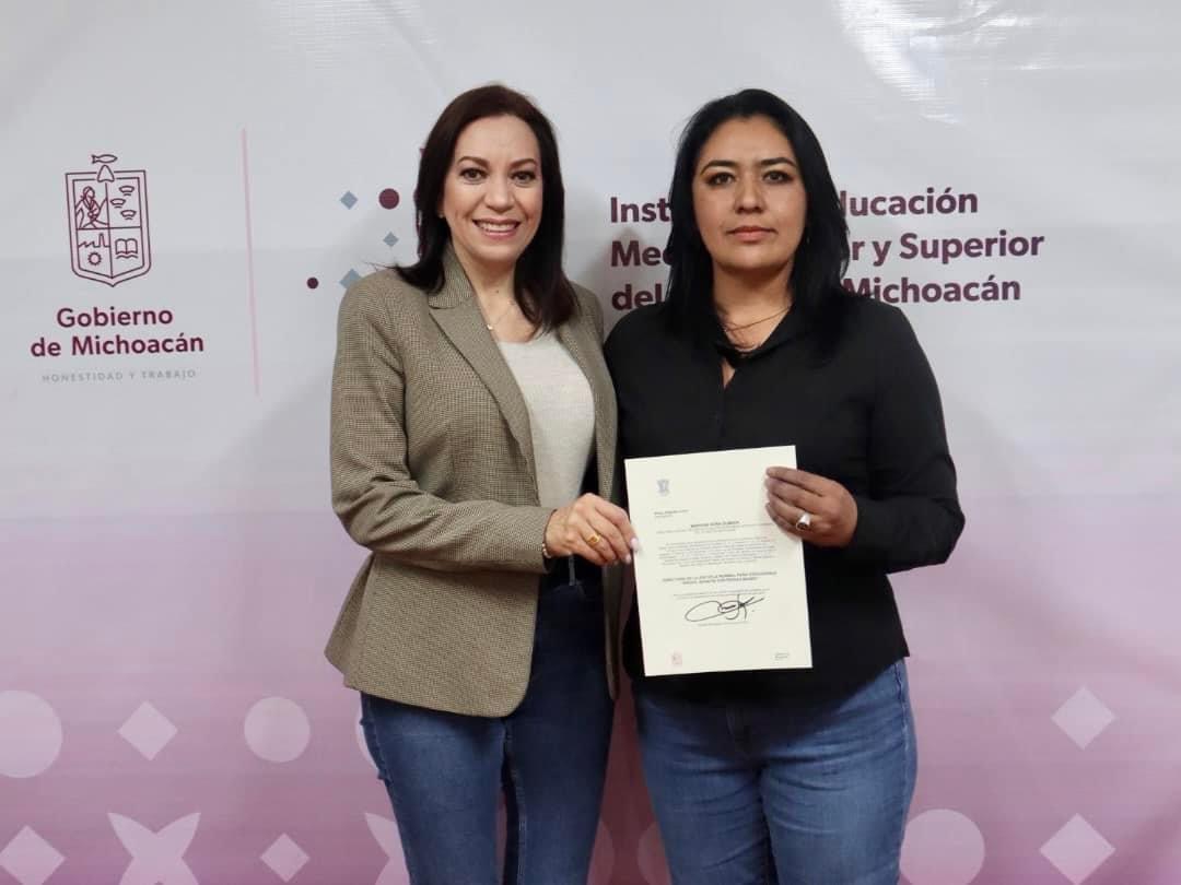 Pese a resistencia de normalistas, ya hay nueva directora para Educadoras