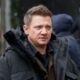 Sale del hospital Jeremy Renner