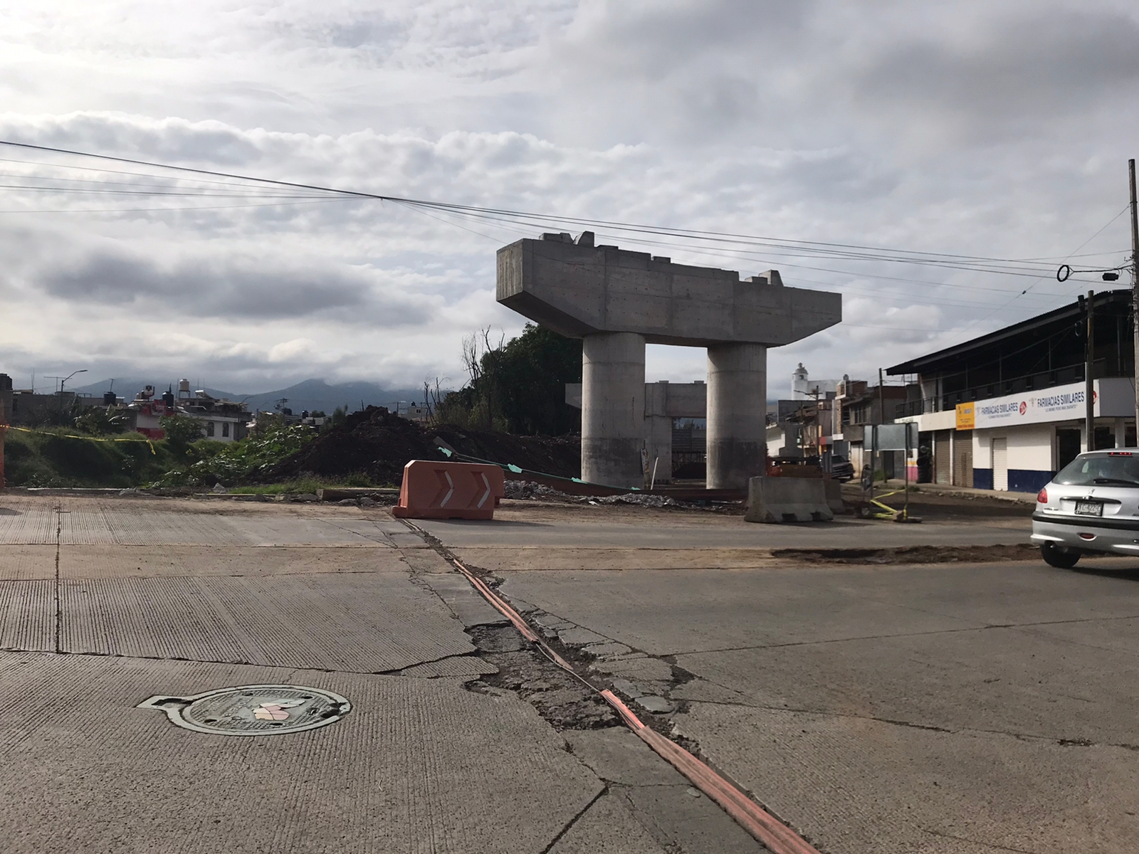 Sin concluir Puente de Siervo ya plantean colocarle elevadores para paso peatonal