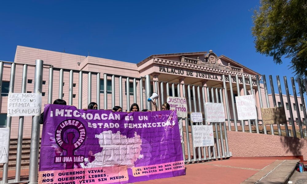 Repudian colectivas intención de reclasificar feminicidio de Frida