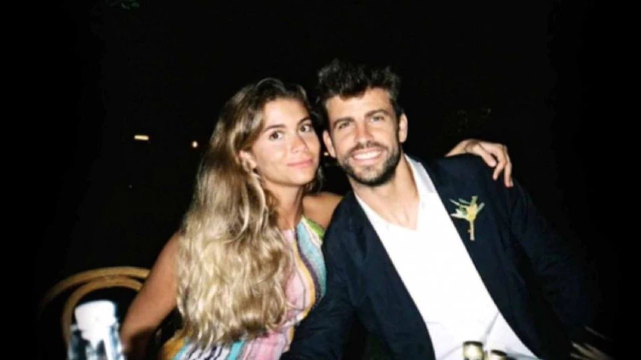 Clara Chía es recibida con cariño por los padres de Piqué