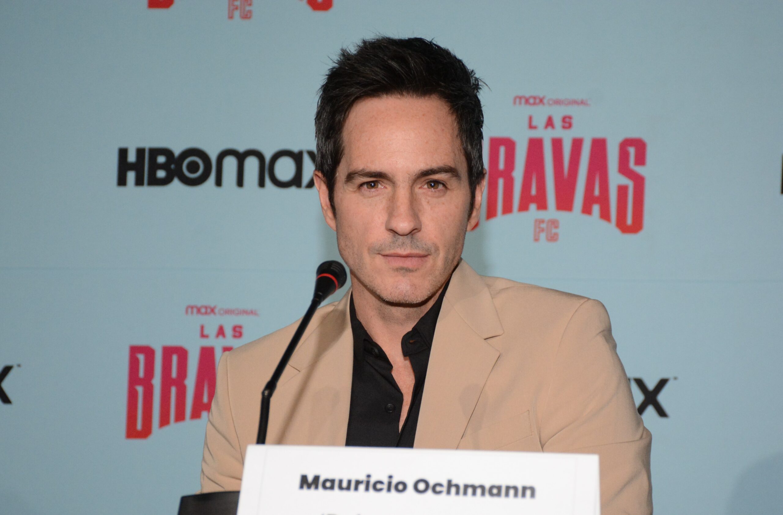 Mauricio Ochmann aclara rumores sobre viaje con Aislinn Derbez