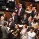 Oportunismo de senadores de Morena; exigen hallar a abogado y líder de Aquila