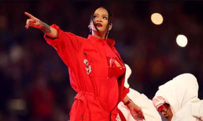 Rihanna deslumbra con sus éxitos en el Super Bowl LVII