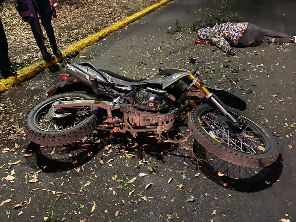 Fallecen motociclistas tras accidente sobre Camelinas en Morelia