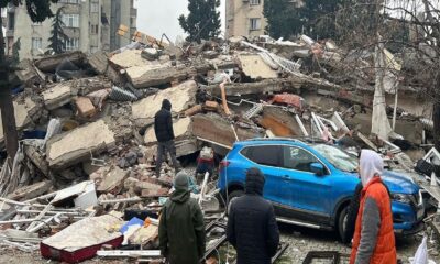 Incrementa a casi 2.300 los muertos tras sismo en Turquía y Siria