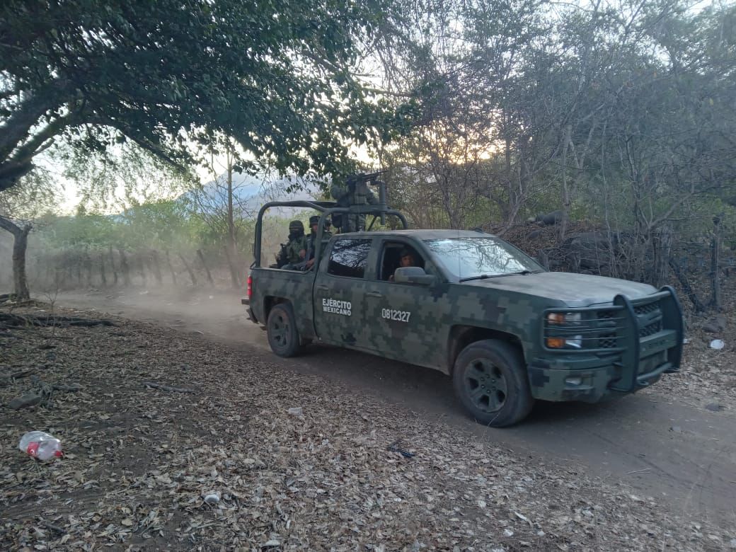 Militares se enfrentan a grupo armado en Tuzantla