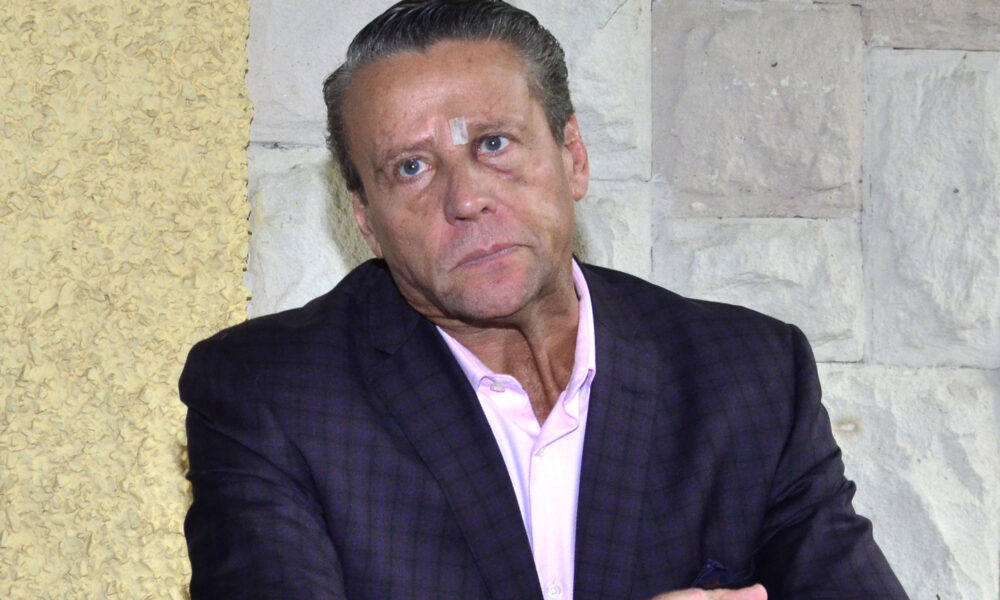 Narra Alfredo Adame detalles de su enfrentamiento