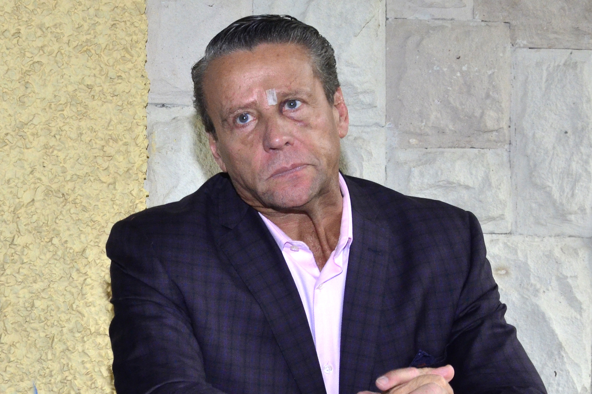 Narra Alfredo Adame detalles de su enfrentamiento