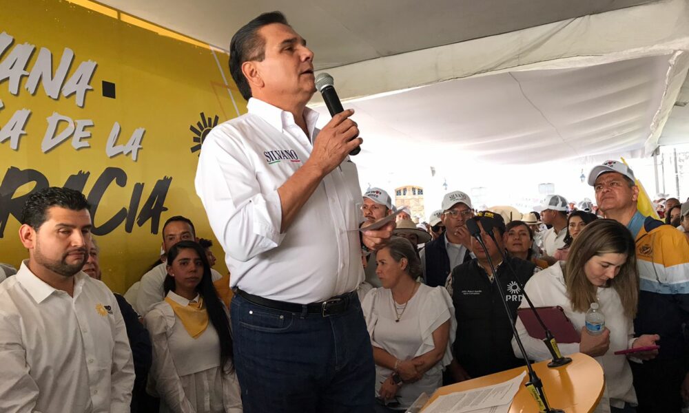 Si tengo que caminar solo, solo lo haré Silvano al iniciar Caravana