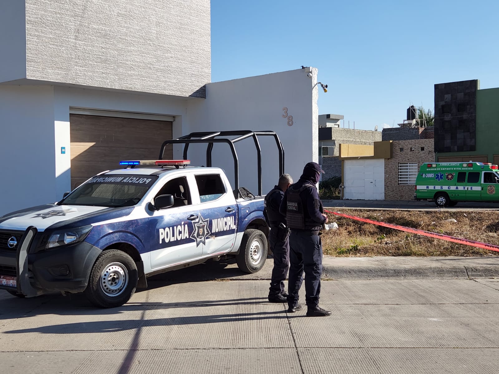 A balazos asesinan a electricista en fraccionamiento de Zamora