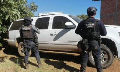 En operativo en Uruapan aseguran armas y vehículos; hay detenidos