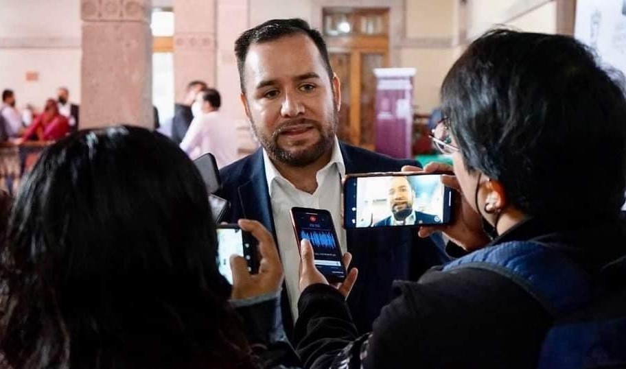 Rechaza Reyes Galindo política de censura en Congreso