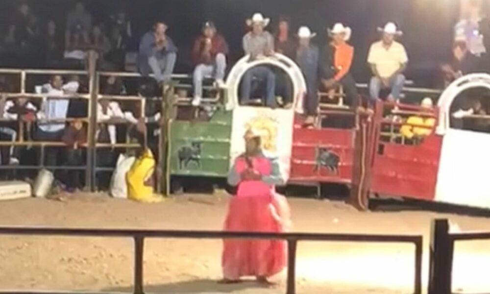 Tres muertos, saldo de jaripeo en Tacache de Mina, Oaxaca