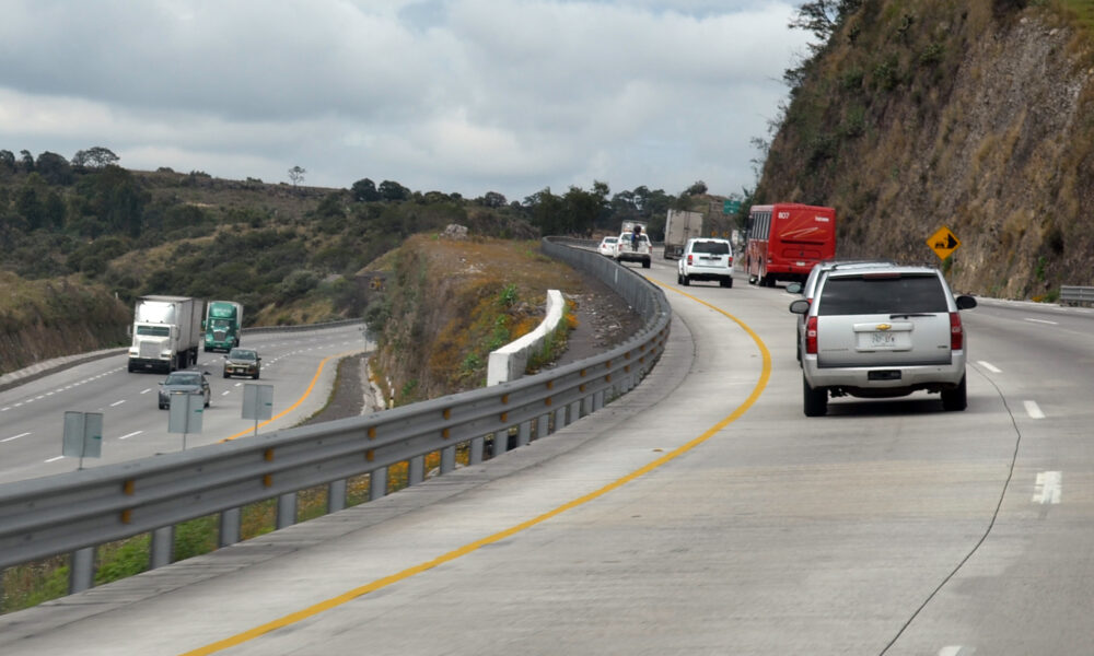 A esto asciende la multa por hacer pipi en carretera federal