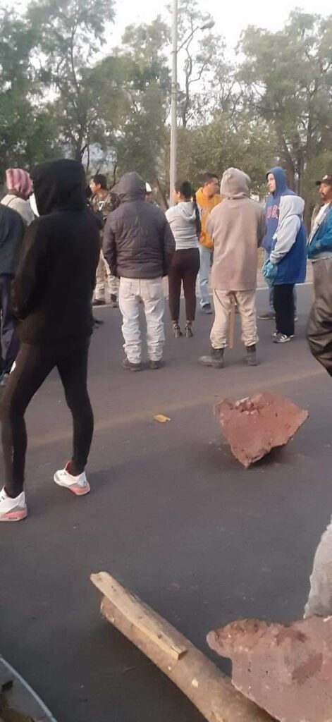 Bloquean pobladores de San Matías carretera Morelia-Hidalgo