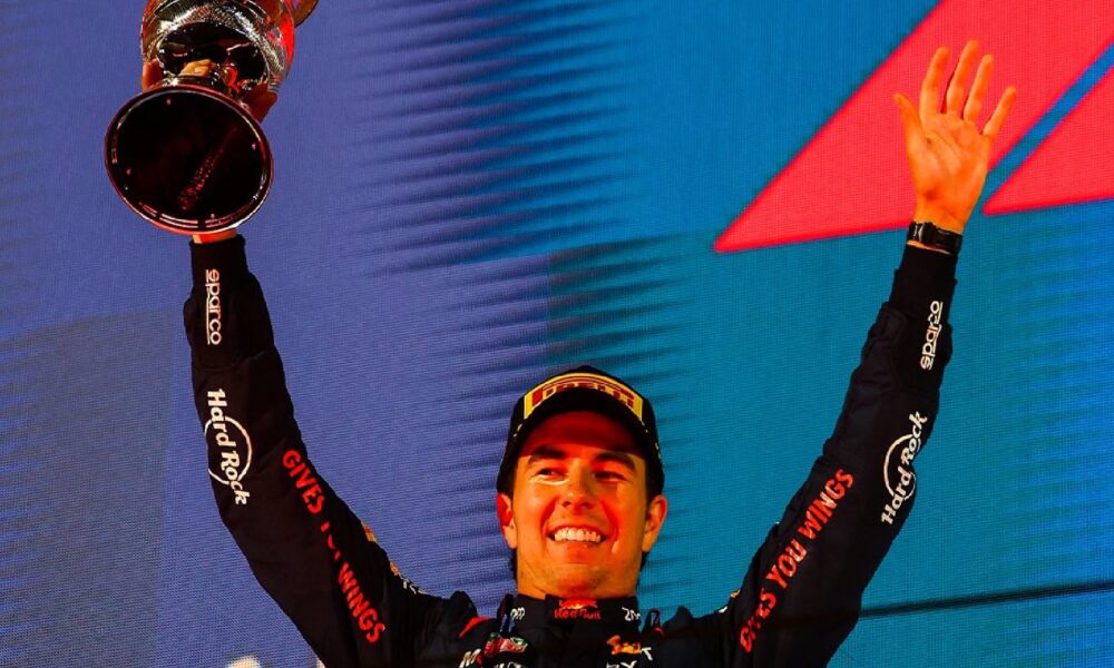 Con podio Checo Pérez inicia temporada de la F12