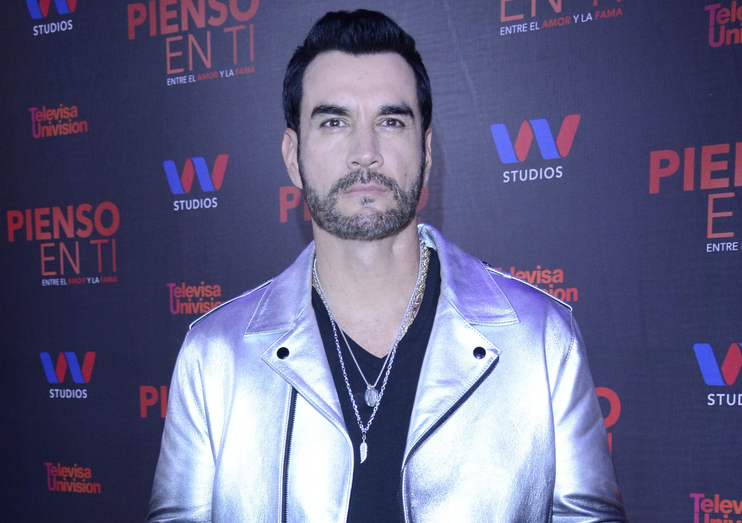 David Zepeda niega romance con Lina Radwan