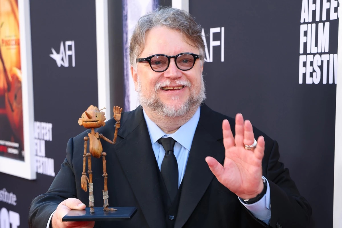 Pide Guillermo del Toro unión entre latinos tras ganar Oscar