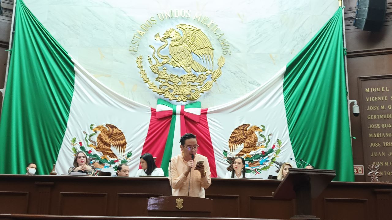 “Sus manos están llenas de sangre” Cristo González Villaseñor a diputados