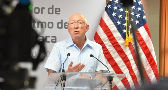 Unidos EU y México para rescate de estadounidenses secuestrados: Salazar