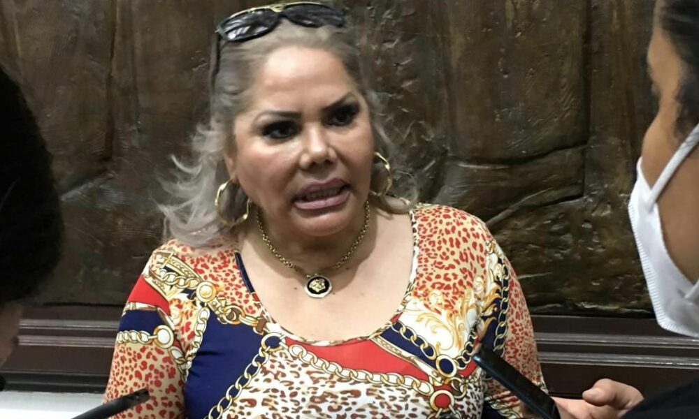 Acumuló Margarita López, diez ausencias en el Comité de Administración