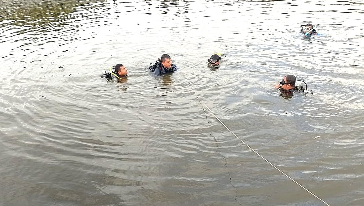 Mueren ahogados dos hombres en presa Mata de Pinos