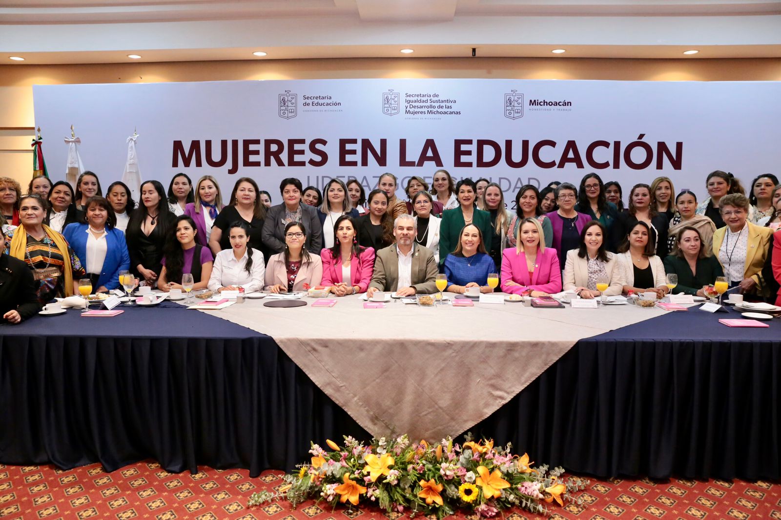 educación en Michoacán está en las mujeres