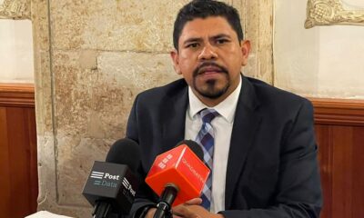 persecución político Mecino