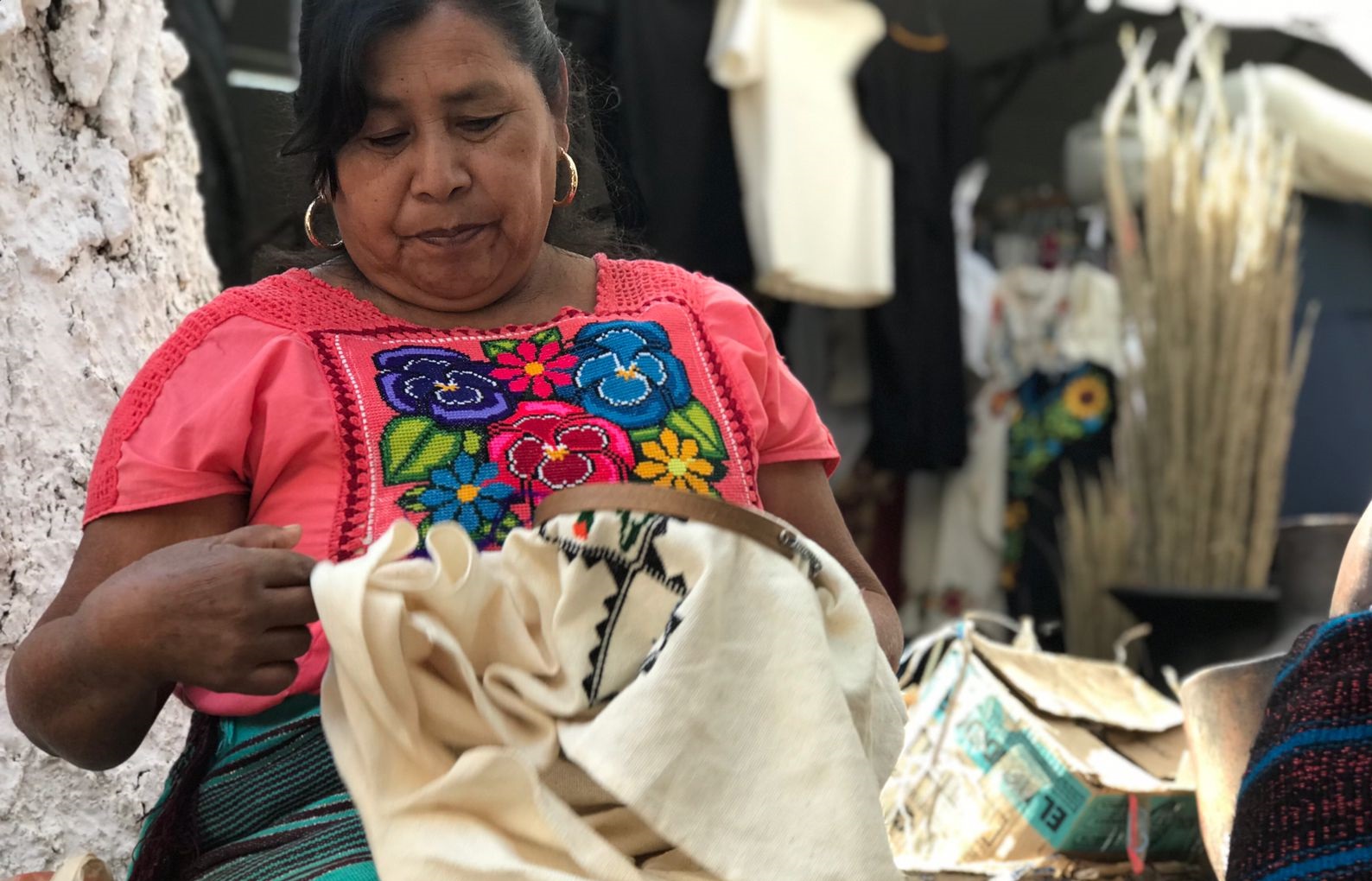 Artesanos del Tianguis Artesanal Uruapan 2023 reportan alza en ventas