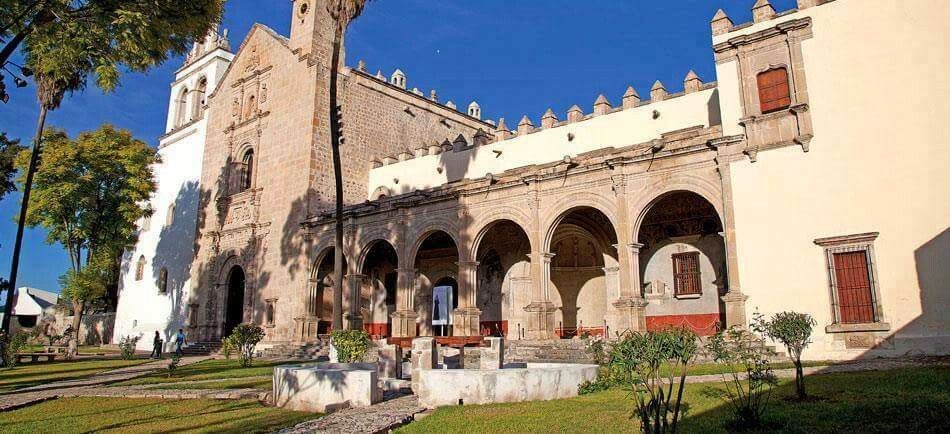 Cuitzeo Pueblo Mágico Michoacán