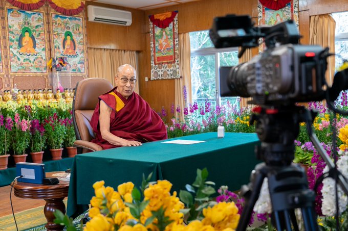 Indigna video del Dalai Lama